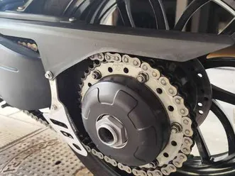 triumph-speed-triple-1050-arancione