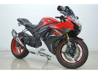 suzuki-gsx-r750-749-cc