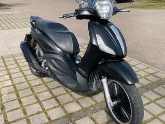 piaggio-beverly-300-police