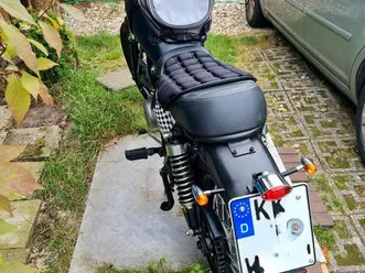 fur-kurze-leute-motorrad-yamaha-sr-250