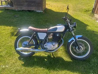 motorrad-yamaha-sr500