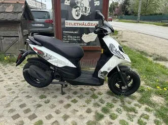 piaggio-typhoon-50-tereprobogo-valos-evj-t-igazolo-dok-szezon-elotti-aron-545e-ft-hely