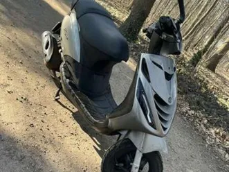 piaggo-zip-2017-80cc-4t-scooters-piaggio-marktplaats