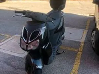 aprilia-sportcity-250