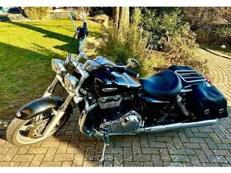 triumph-thunderbird-1600