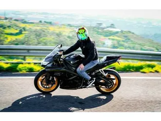 suzuki-gsxr-750-k8-odivelas