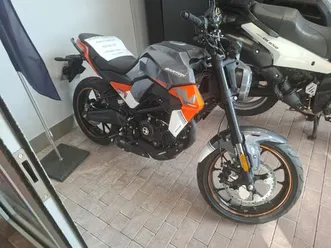 barton-naked-125-grabie