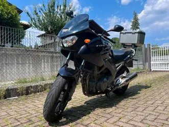 yamaha-tdm-900-pochi-km-divertente-e-potente