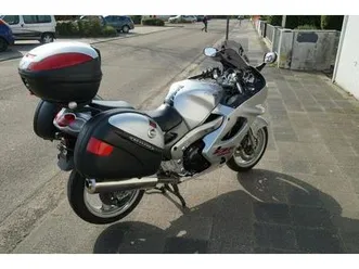 kawasaki-zzr1200-mit-koffer-set-tuv-reifen-inspektion-neu