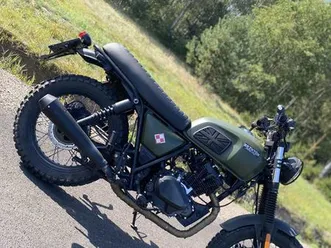 motocyk-brixton-felsberg-125-olive-lask