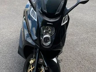 scooter-gilera-gp800
