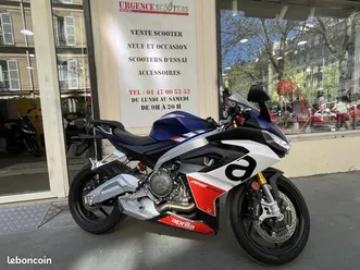 aprilia-rs-660-bleu-1er-main