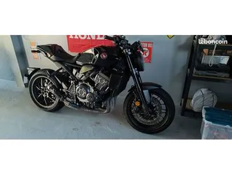 a-vendre-super-cb-1000r-black-edition-garantie-jusqu'en-2027