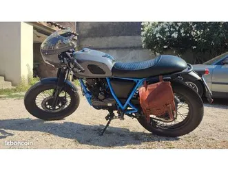moto-125-brixton-haycroft