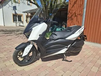 yamaha-x-max-300