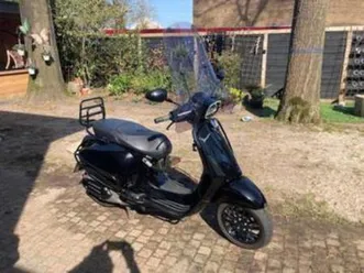 vespa-sprint-50-scooters-piaggio-marktplaats