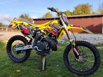suzuki-rm250-2t-2002-grochowka