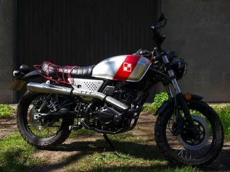 romet-scmb-125-scrambler-krakow-stare-miasto