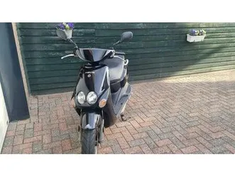 te-koop-snorscooter-yamaha-neos-bj-2009-scooters-yamaha-marktplaats