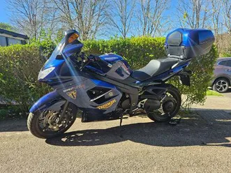 triumph-sprint-gt-1050-abs-sports-tourer-petrol-manual-126-ps-1050-cc