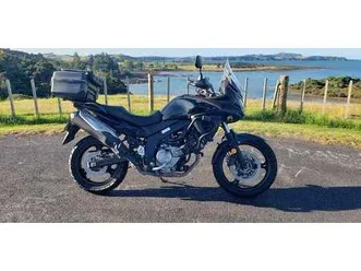 suzuki-dl650a-v-strom-2012