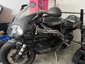 triumph-daytona-955i-centenial-edition