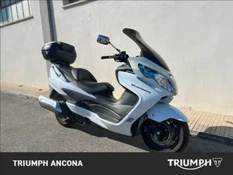 vendo-suzuki-burgman-an-400-1999-00-usata-a-ancona-codice-9688021-moto-it