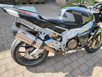 aprilia-rsv-1000-v2-tuono