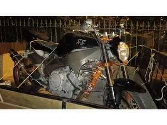 yamaha-yzf-750-r-quarteira