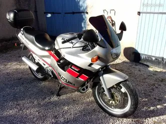 suzuki-gsxf-750