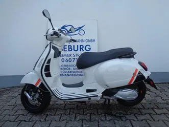 vespa-gts-300-supersport