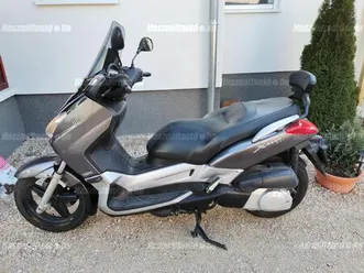 yamaha-x-max-250
