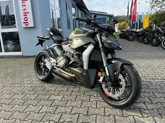 ducati-streetfighter-v2-modell-2024-desmo-150-ps