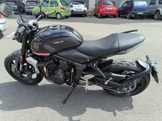 triumph-trident-660