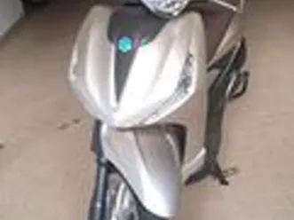 piaggio-beverly-300-del-2024-pari-al-nuovo