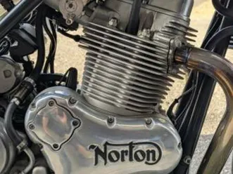 2014-norton-commando-961se