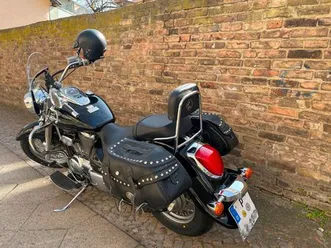 suzuki-intruder-vl800-top-gepflegt-tuv-reifen-neu