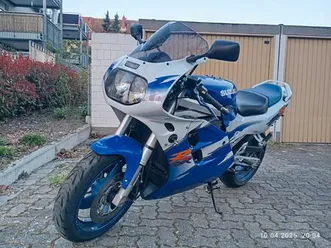 suzuki-gsxr-1100-w