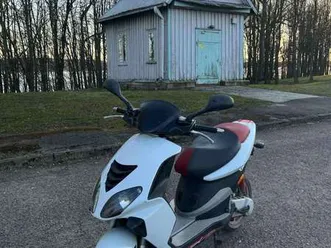 piaggio-nrg-scooters-mopeds