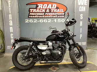 2017-triumph-street-scrambler-jet-black