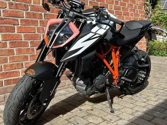 ktm-1290-super-duke-r