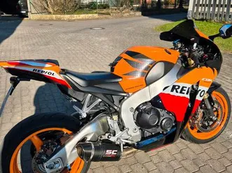 honda-cbr-1000-rr-sc59-repsol-abs-scheckheftgepflegt