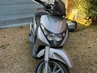 piaggio-beverly-200-cc