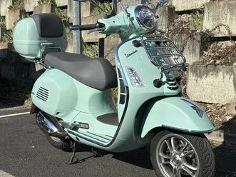 piaggio-vespa-gts-300-classic-vert-amabile