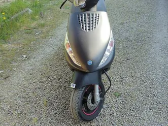 scooter-piaggio-zip-4-temps-1300