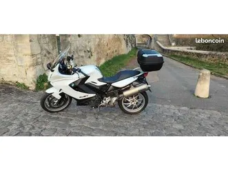 bmw-f800-gt-avec-pack-confort-et-securite