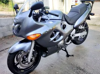 tres-propre-suzuki-750-gsxf-entierement-d'origine-2005