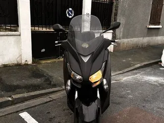 scooter-125-cm3-yamaha-xmax-phase-3