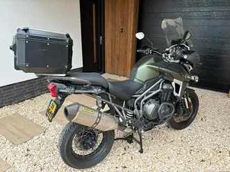 triumph-tiger-1200-xca-khaki-groen-weinig-km's-motoren-triumph-marktplaats