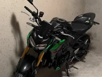 kawasaki-z900-se-2023-pack-sport